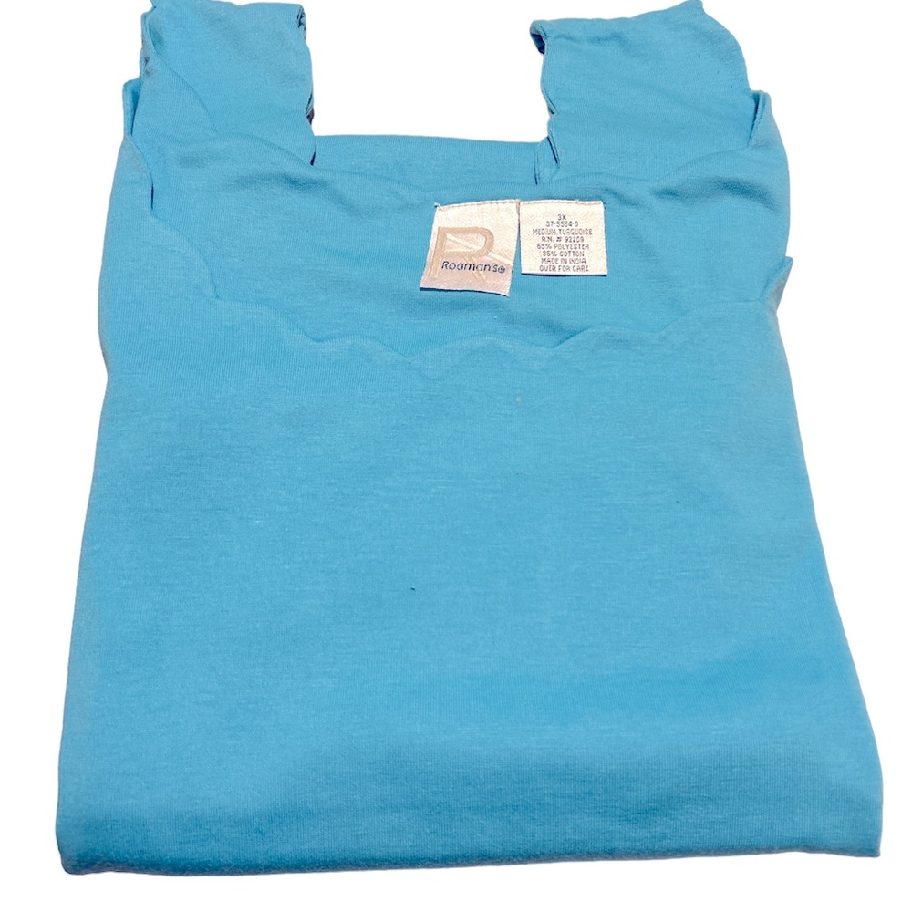 Plus size scalloped neck tank top in size 3X by Roaman’s. NWT